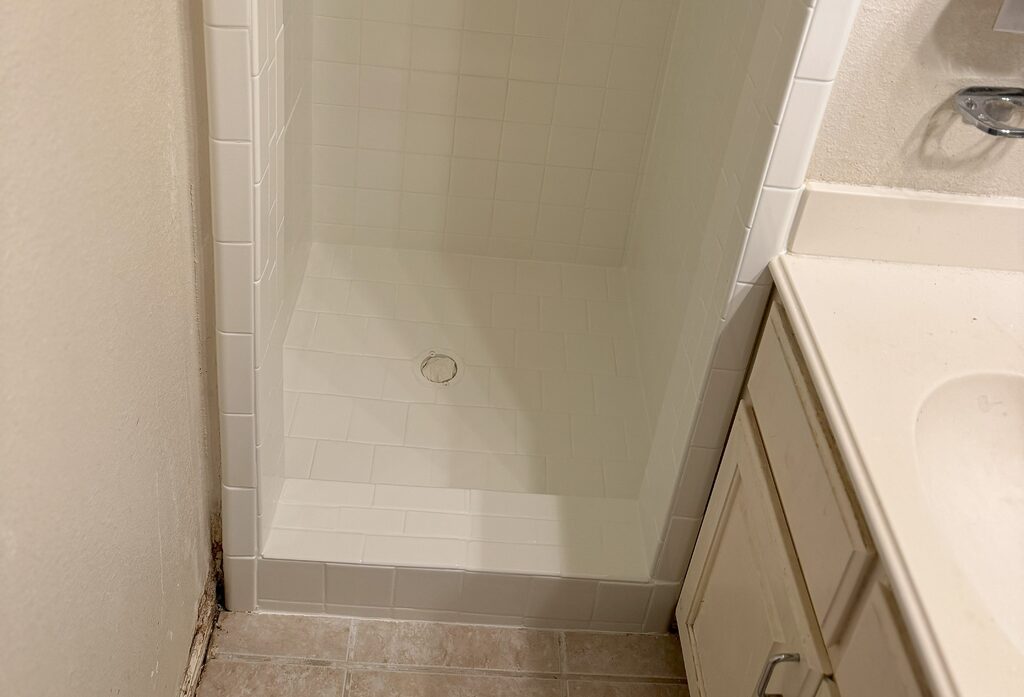 What Makes Ceramic Tile Naturally Water-Resistant